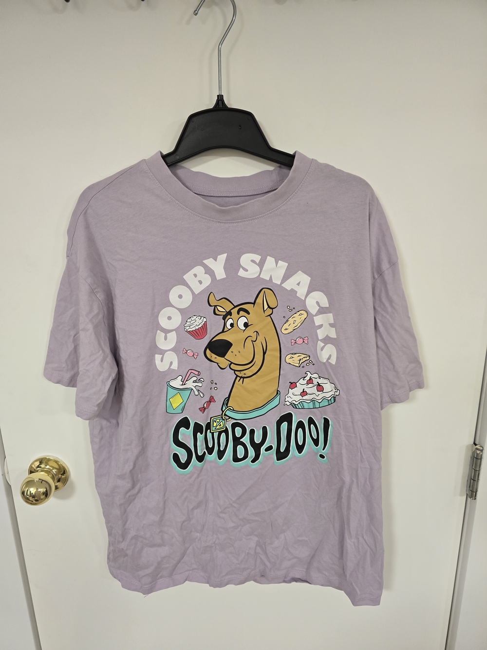Lilac "Scooby Snacks" Graphic Dog Tee - Official Cartoon Shirt
